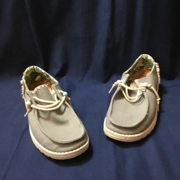 Hey Dude Women’s Size 8 - Picture 4 of 7